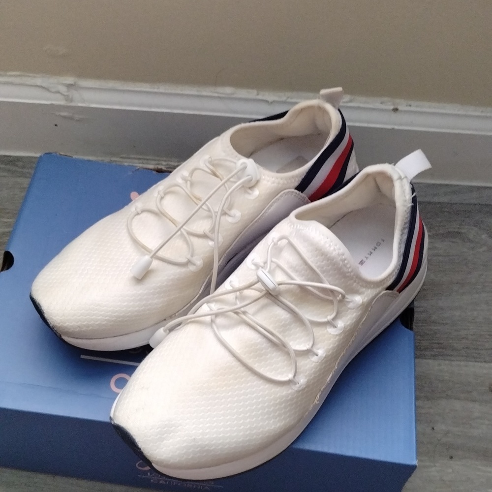 Tommy Hilfiger White Sneakers size 8